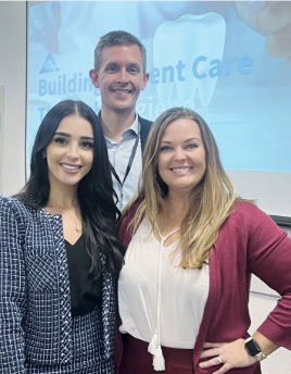Hygiene-Analyst-Coaches-Jessica-and-Noura-posing-together